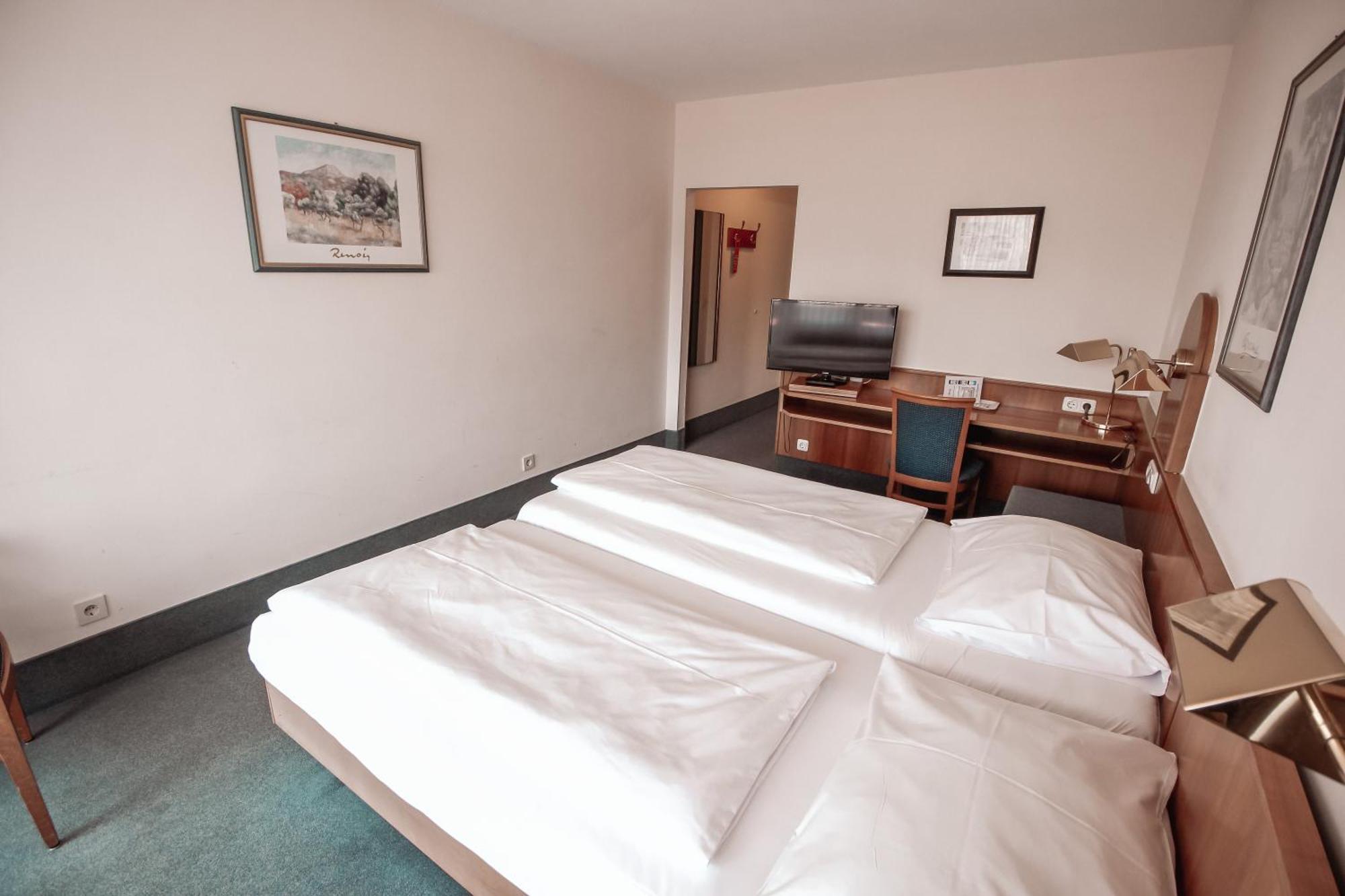 באמברג Hotel Altenburgblick מראה חיצוני תמונה